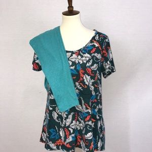 Lularoe classic T with matching os leggings